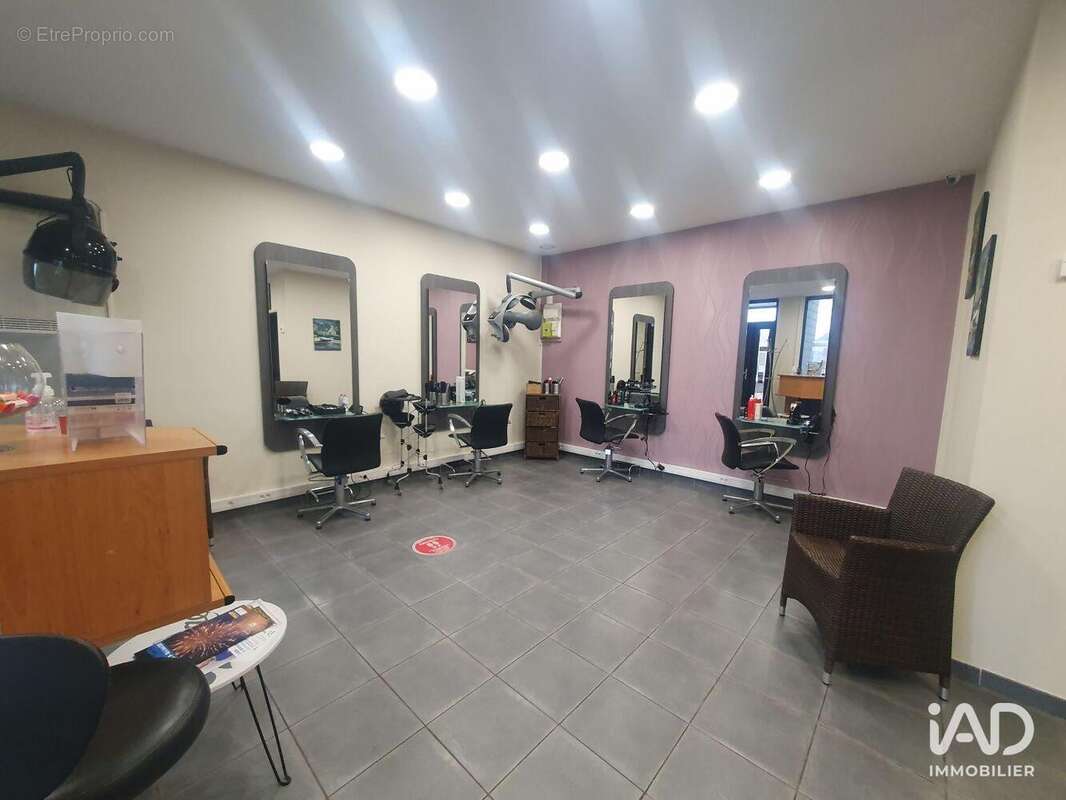 Photo 2 - Commerce à DREUIL-LES-AMIENS