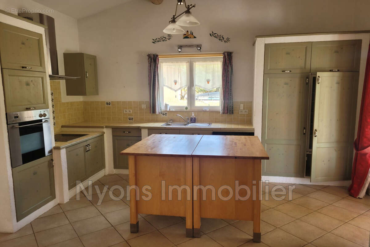 Maison à SAINT-SAUVEUR-GOUVERNET