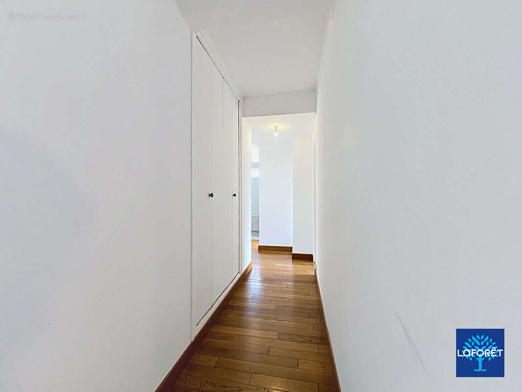 T4 caen venoix 82 m² - 2 balcons & parking - photo 10