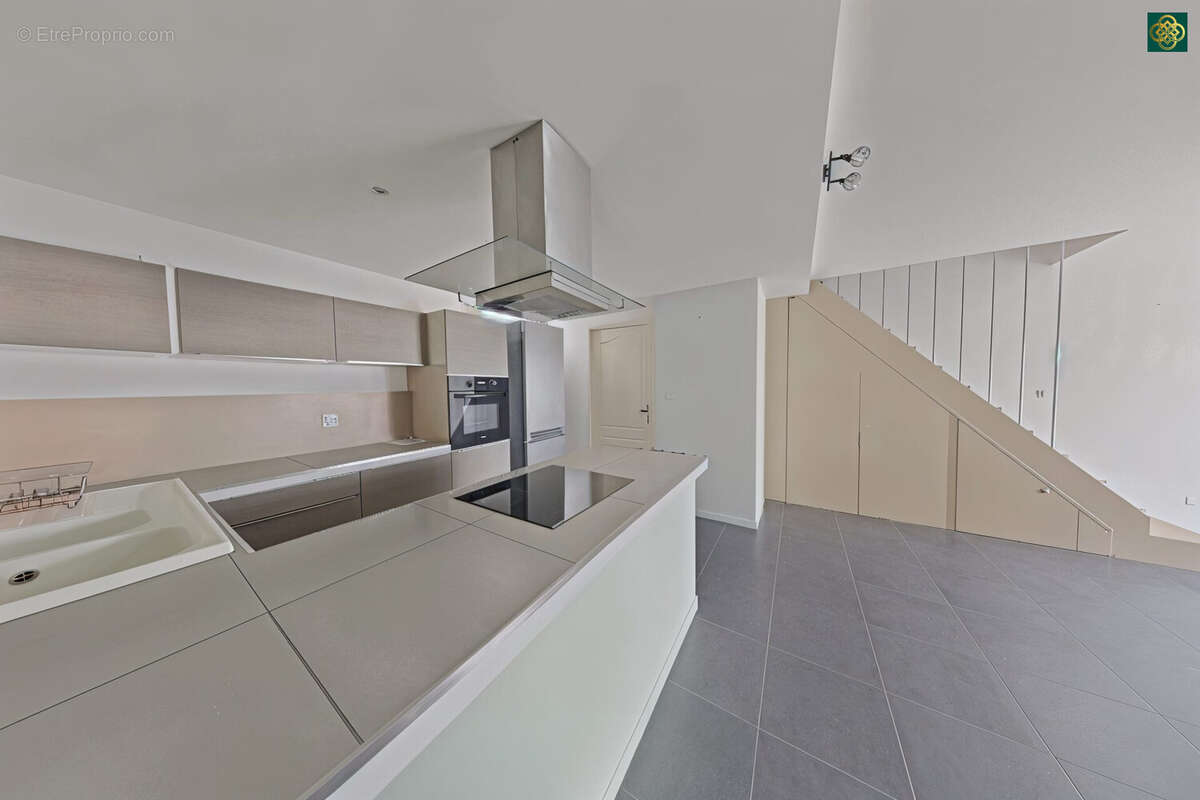 Maison à BAGNOLS-SUR-CEZE