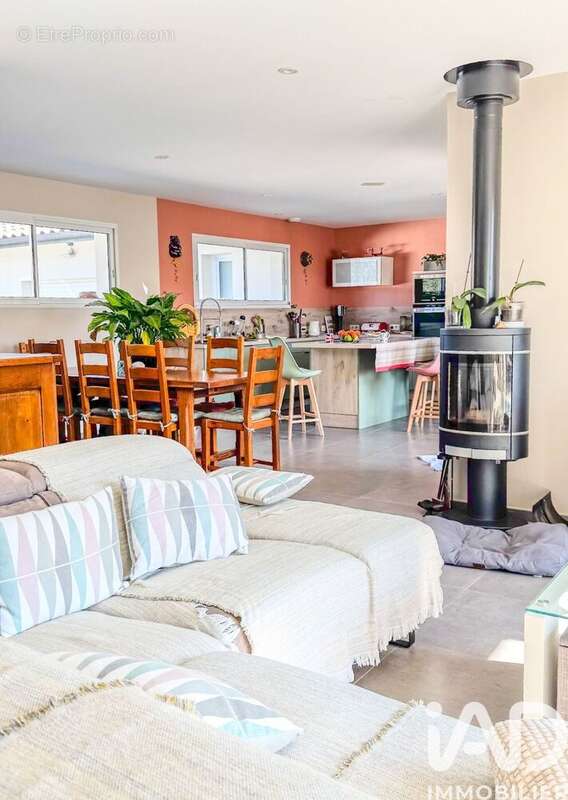 Photo 8 - Maison à TOSSE