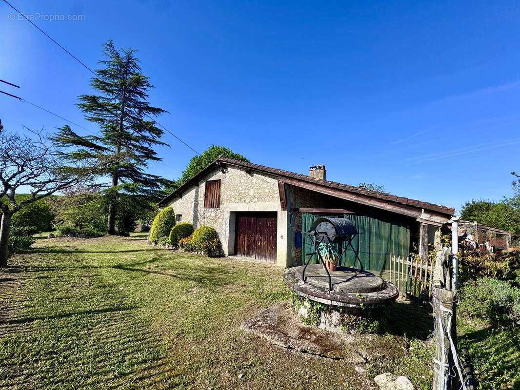 Maison à SIGOULES