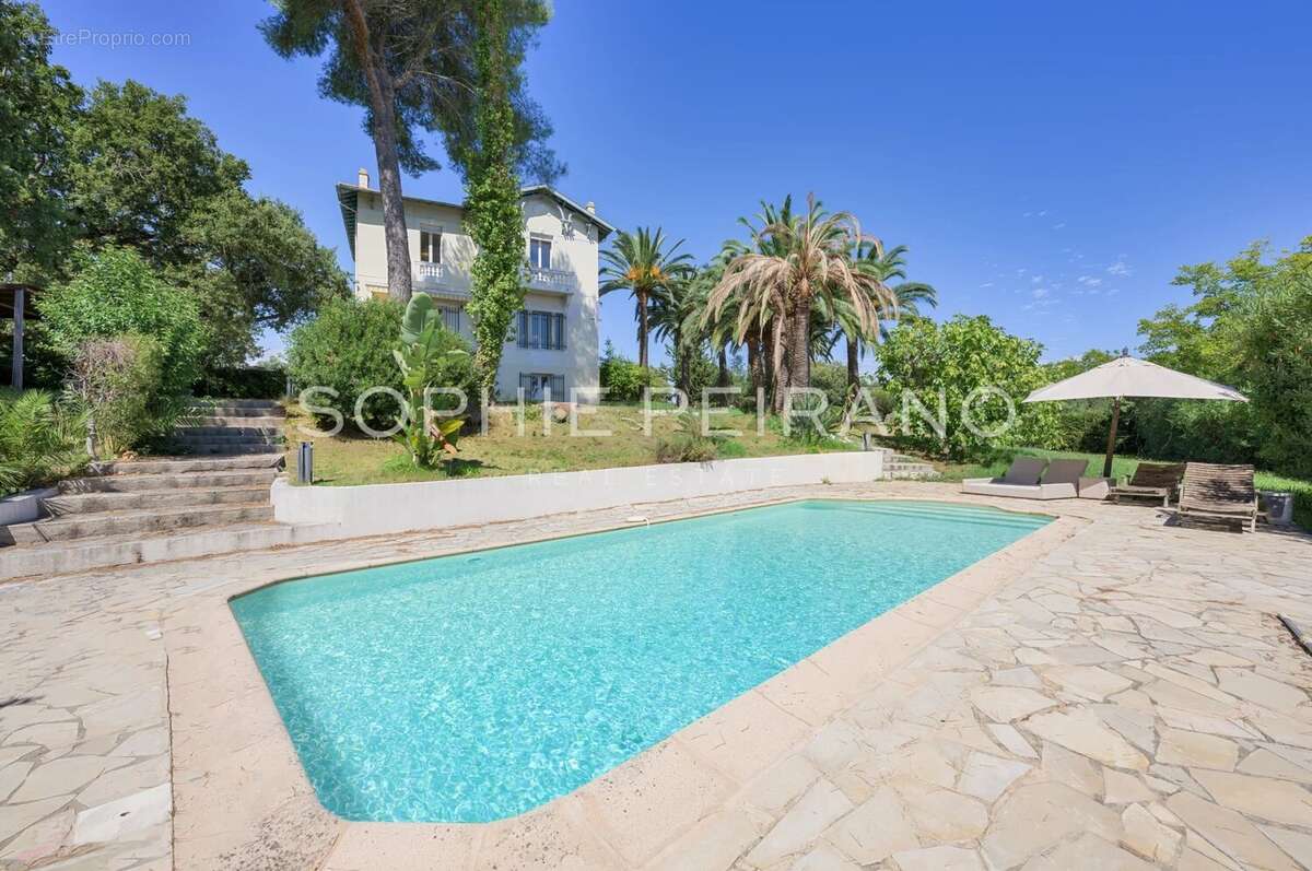 Antibes - villa belle époque avec piscine - photo 2