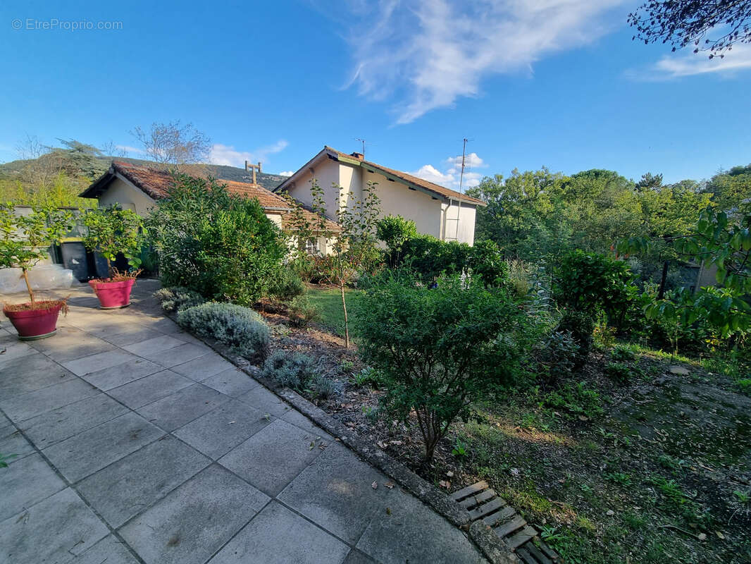 Maison à LAMALOU-LES-BAINS