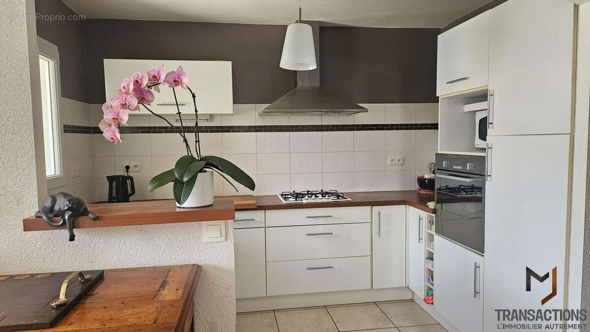 Photo 3 - Maison à SAINT-HILAIRE-DE-CHALEONS