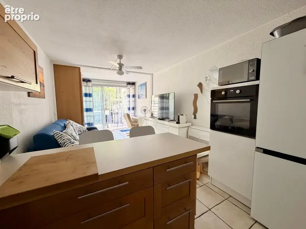 Appartement studio cabine de 29m2 en rez-de-jardin avec vue dégagée sur le port - PORT CAMARGUE PLAGE SUD - photo 4