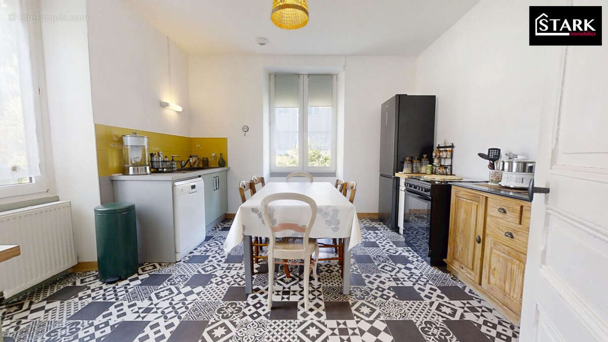 Maison à TAVEY