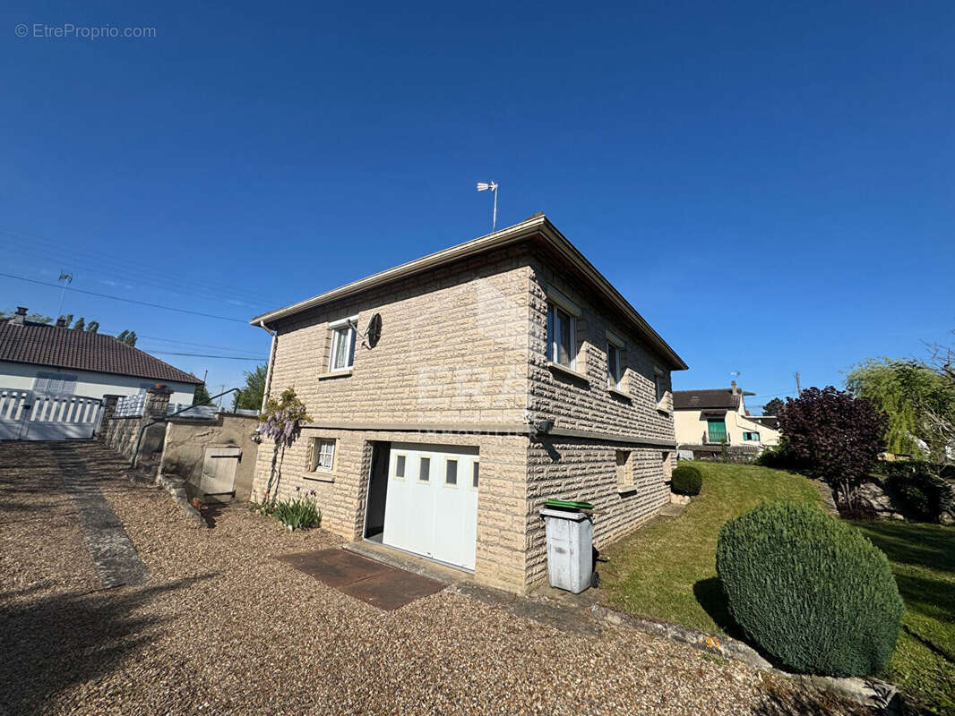 Maison à CHAUMONTEL