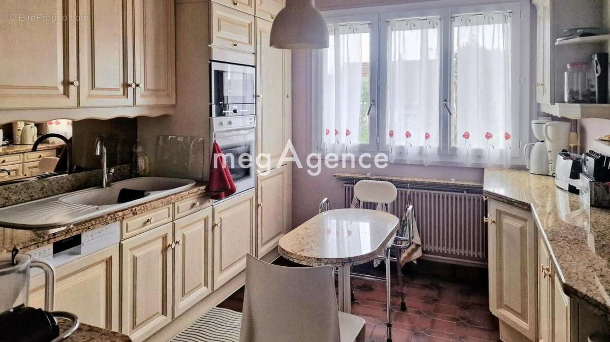 Maison à ORMESSON-SUR-MARNE