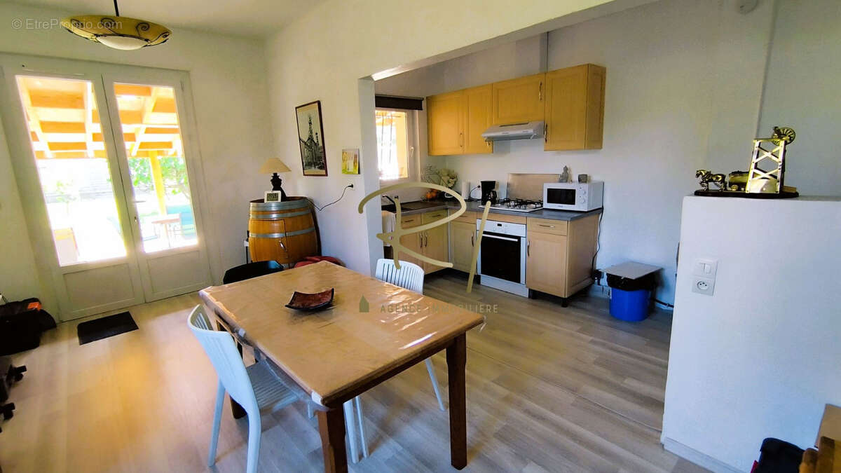 Maison à SAINT-AMBROIX