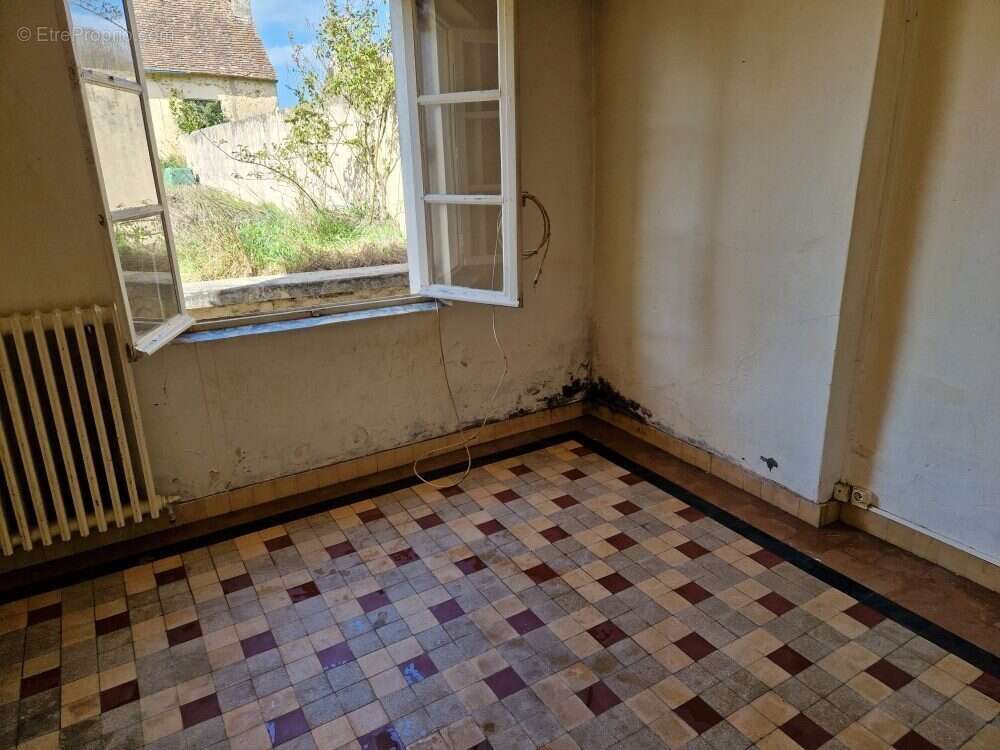 Maison à MAROLLES-LES-BRAULTS
