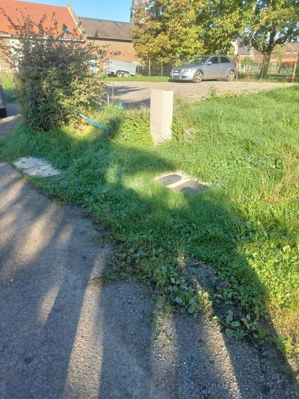 Terrain à CANNY-SUR-MATZ