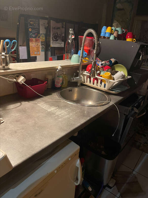 Commerce à FLEURANCE