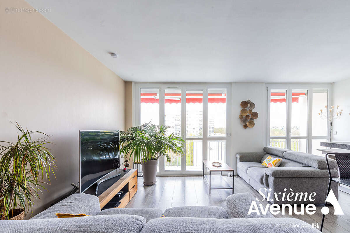 Appartement à CHILLY-MAZARIN