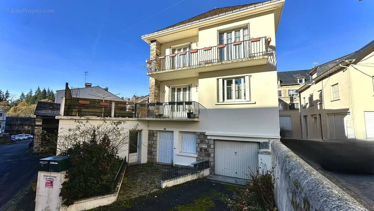 Maison à CASSAGNES-BEGONHES