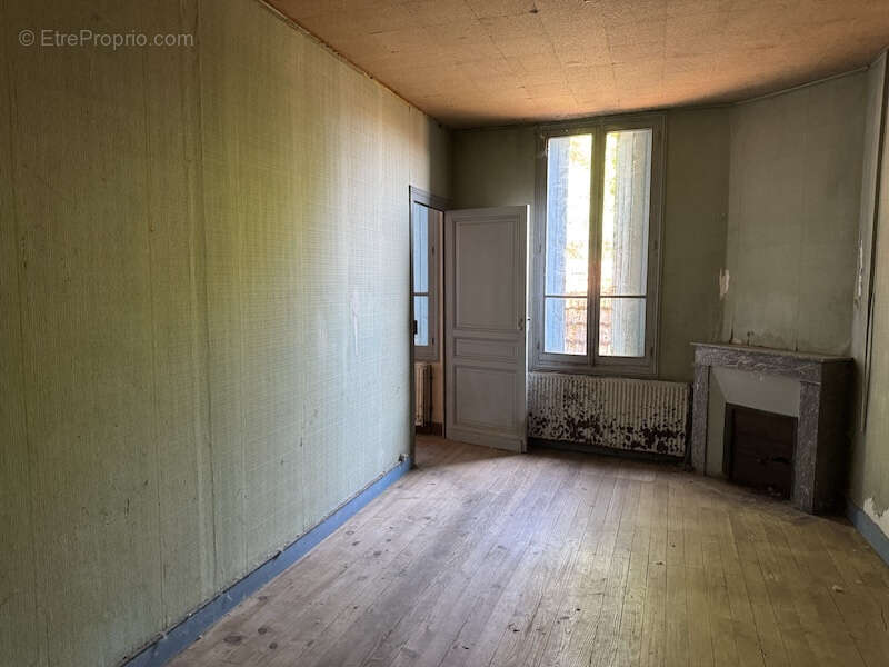 Appartement à MONTGUYON