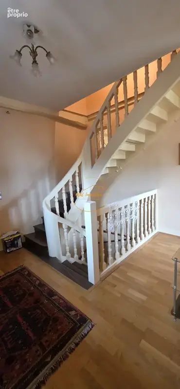 Maison familiale avec jardin, dépendance et beaux volumes - photo 9
