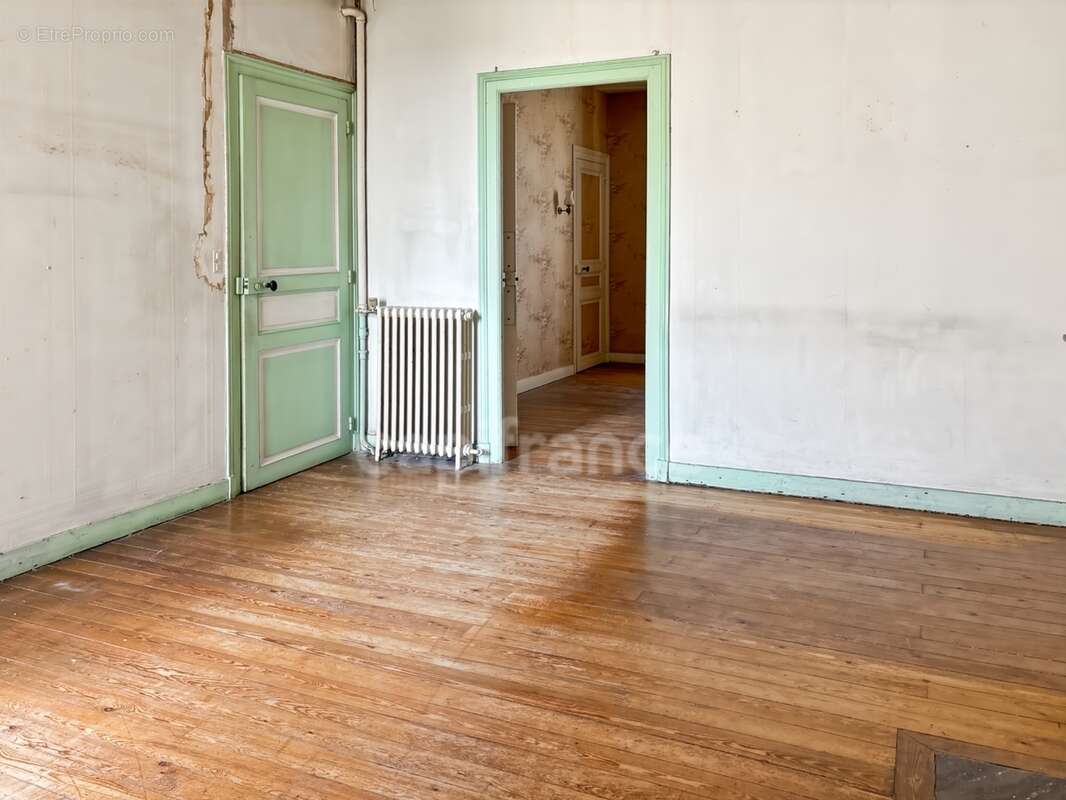 LE MANS Maison de type Mancelle à rénover quartier Olivier HEUZÉ et pour INVESTISSEURS - photo 9