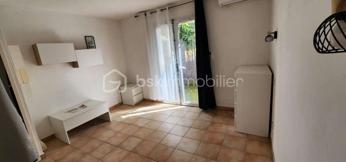 Appartement à LA LONDE-LES-MAURES