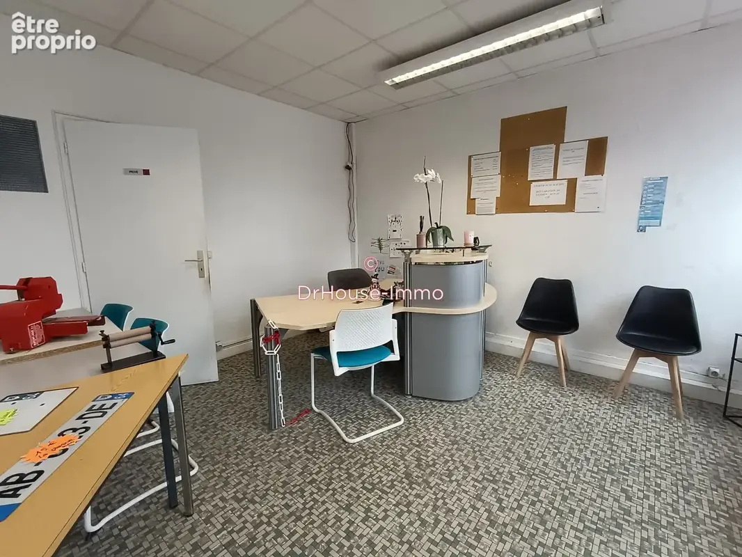Commerce 20 m² à vendre à Oloron-Sainte-Marie (64400) - photo 11