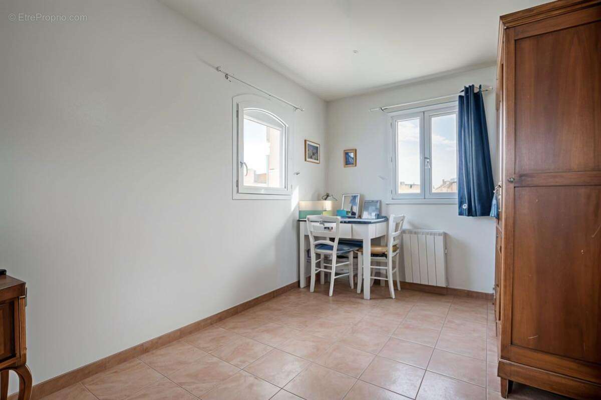 Appartement à MARSEILLE-11E