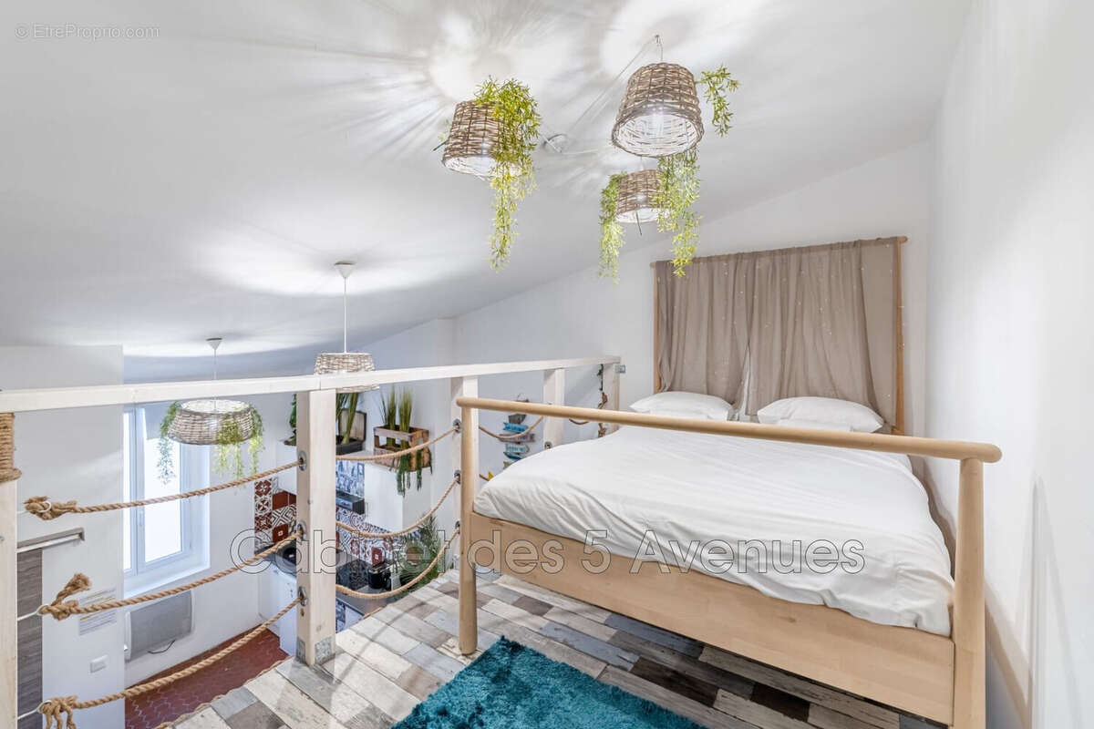 Appartement à MARSEILLE-2E