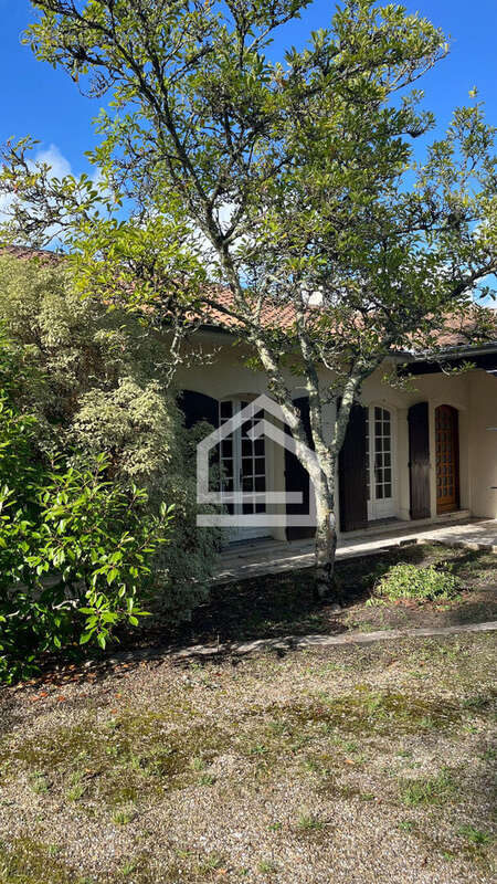 Maison à BLANQUEFORT