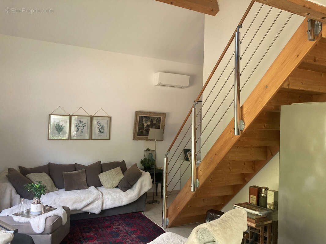 Gruissan, à 3kms des plages, maison de caractère rénovée avec 5 chambres, sur un parc de 2,5 hectares, avec pi - photo 26