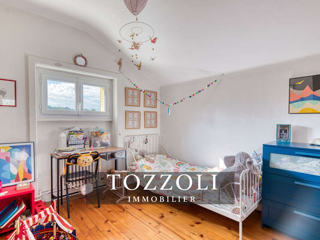 Maison à SAINT-QUENTIN-FALLAVIER