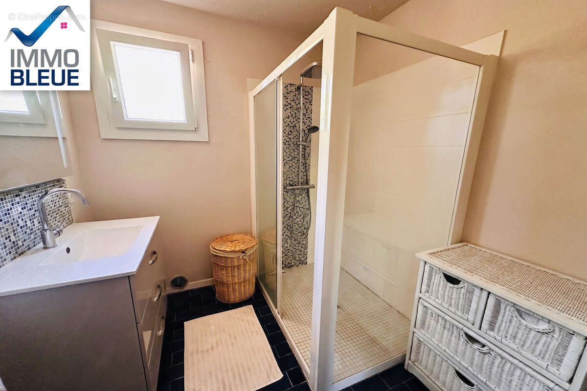 Maison 115 m² à Martigues  - photo 7