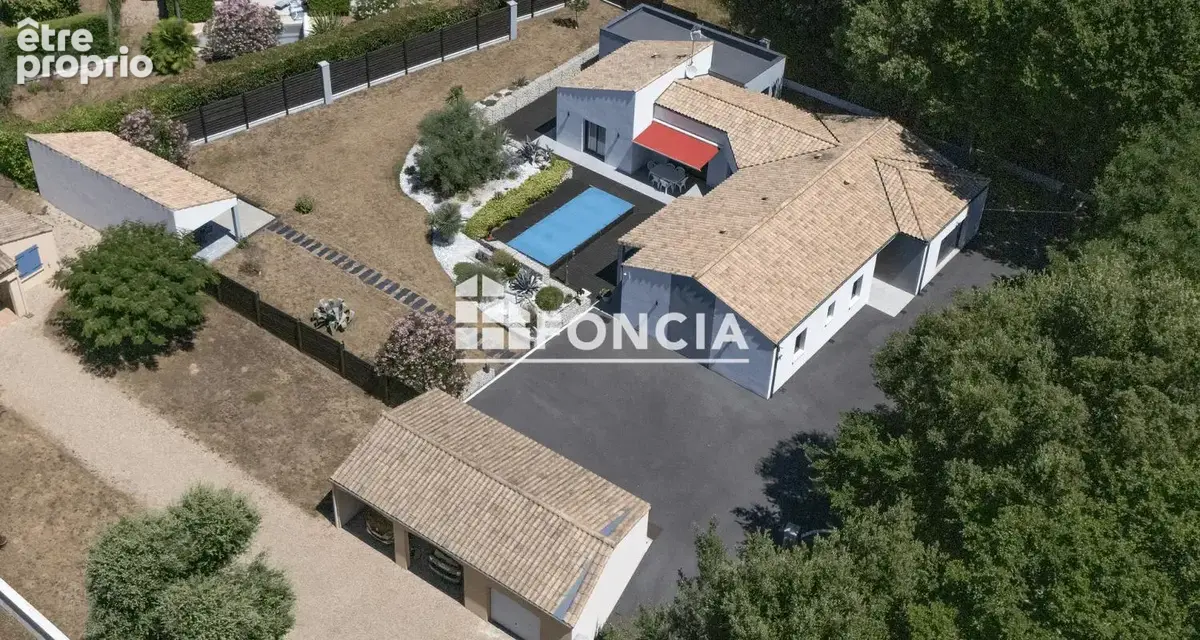 Maison moderne de 2015 188 m² avec piscine et prestations complètes - photo 19