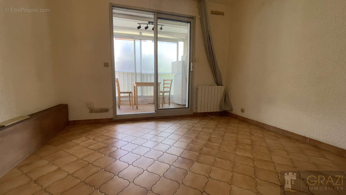 Appartement à SIX-FOURS-LES-PLAGES
