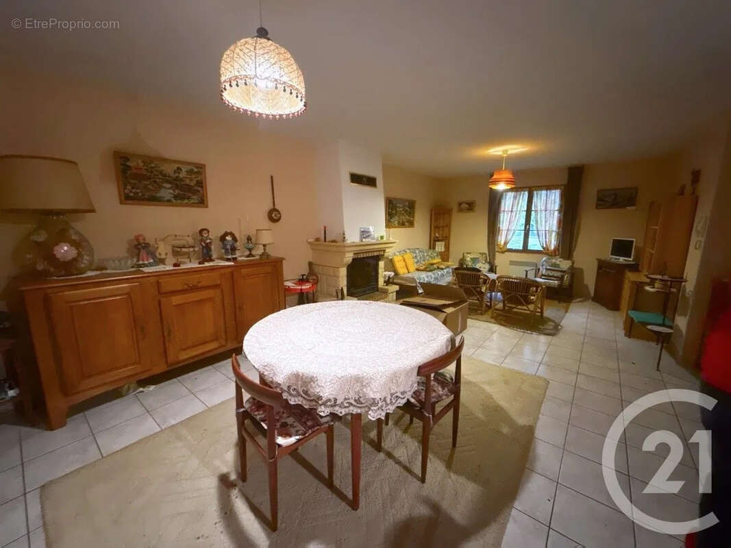 Maison 96 m² à Villeperrot  - photo 2