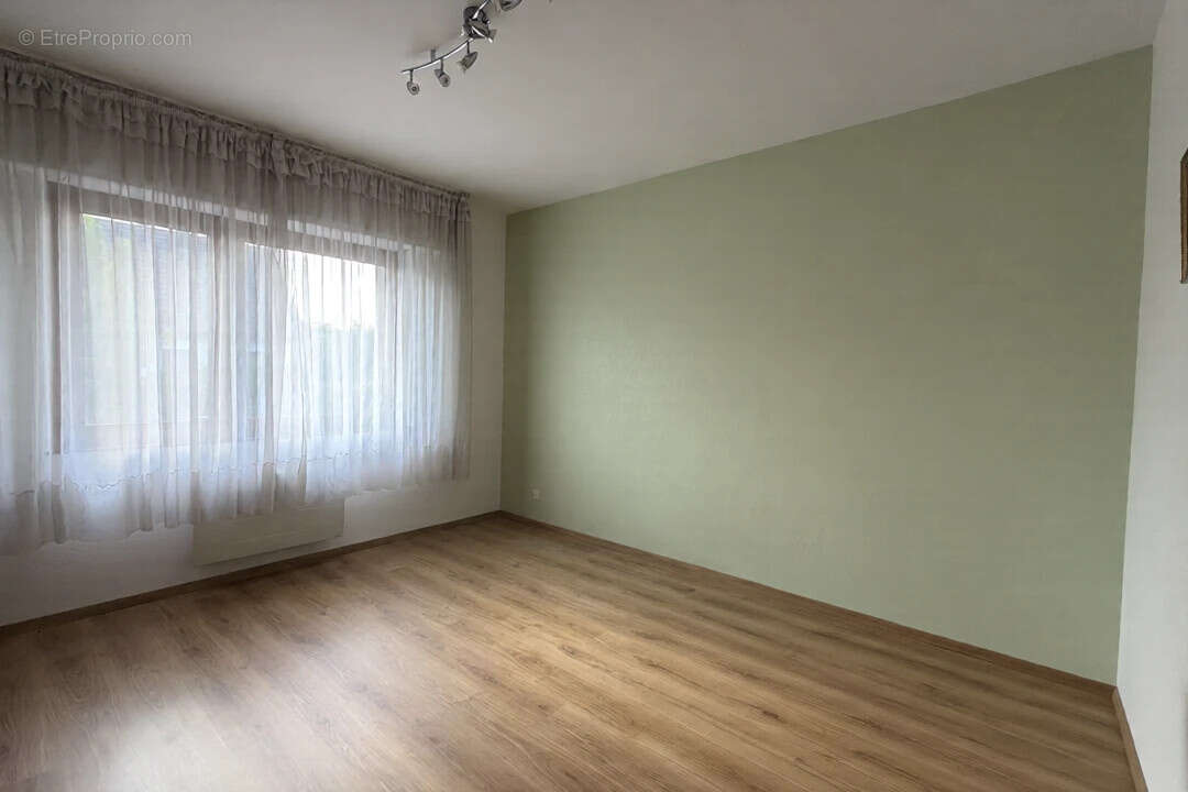 Une maison familiale aux multiples possibilités ! - photo 9