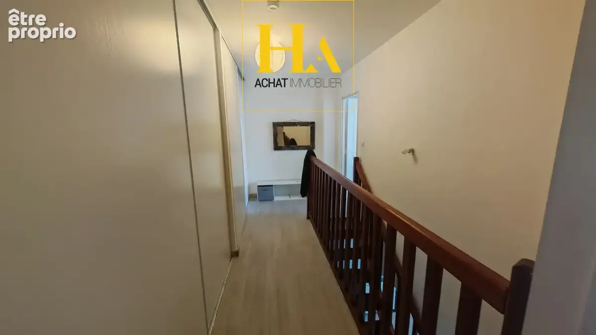 Appartement Sainte-Clotilde 4 pièces 82.01 m2 - photo 5