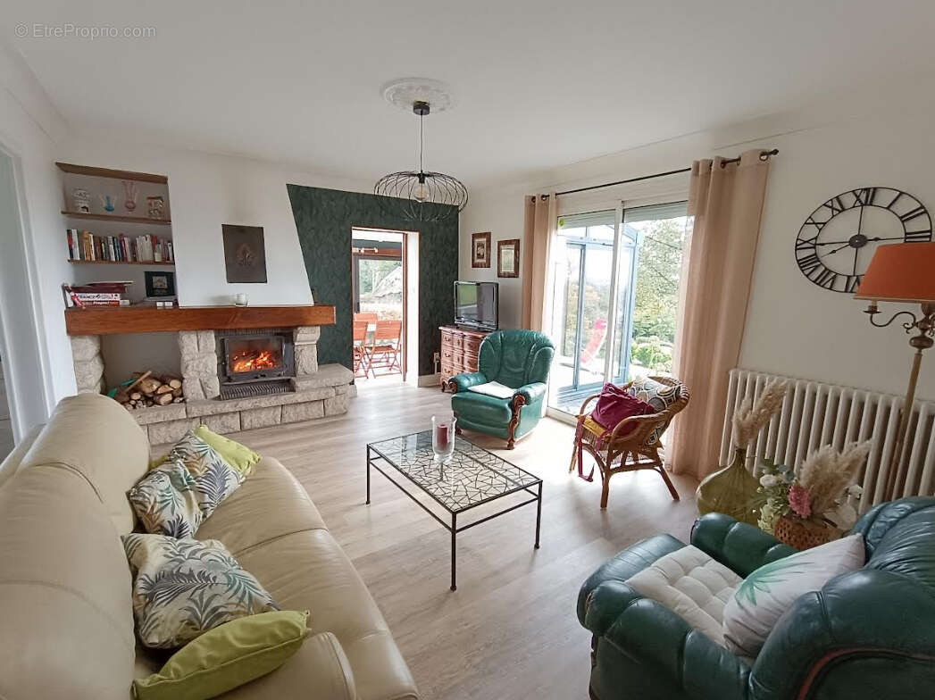 Maison à PLONEVEZ-DU-FAOU