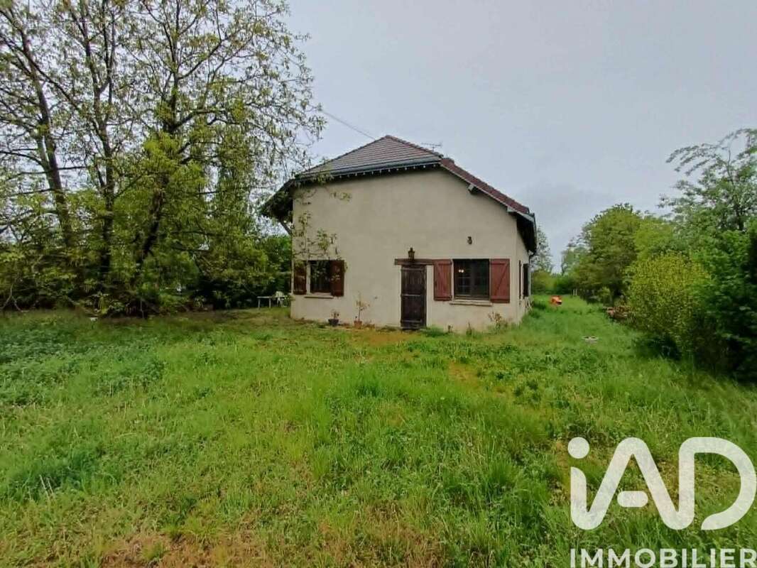 Maison 168 m² à Lentilles  - photo 2
