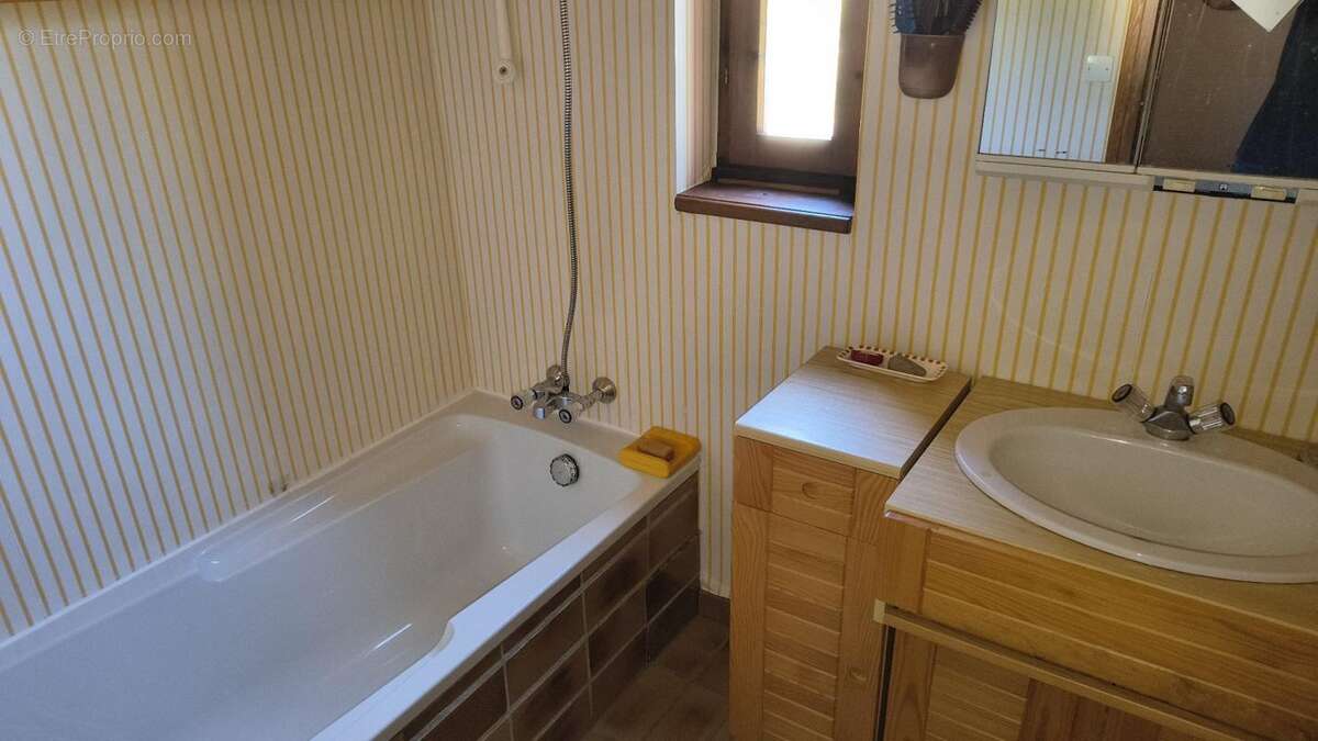 Maison 120 m² à Roquefort-De-Sault  - photo 11
