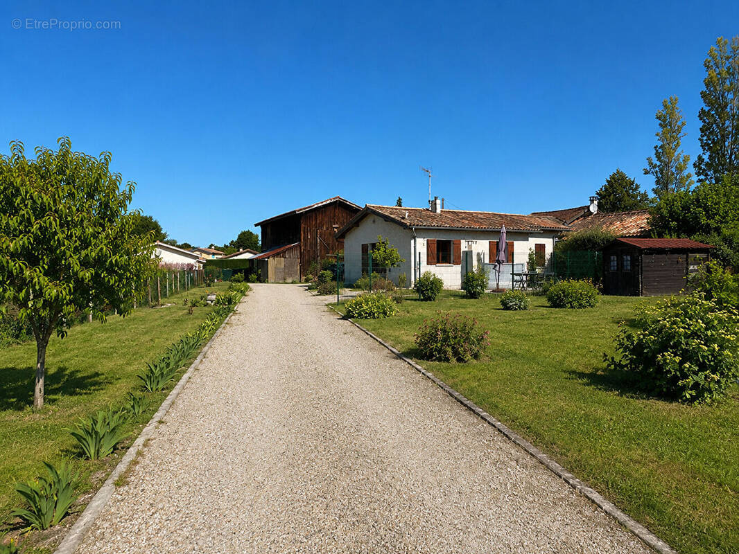 Maison à BAZAS