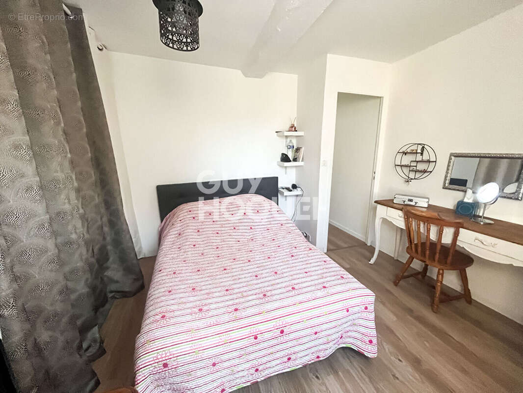 Maison à SAINT-MARTIN-DE-FONTENAY