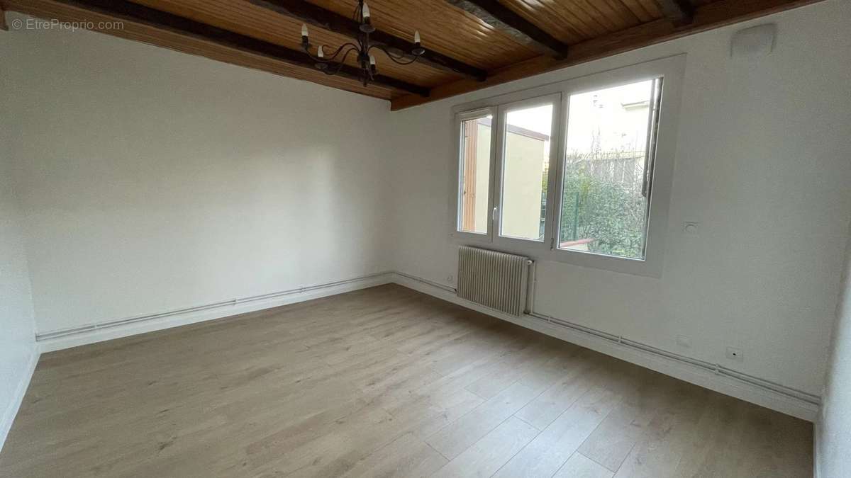 Appartement à VILLEMOMBLE