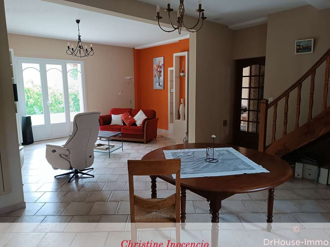 Maison 229 m² à Barbezieux-Saint-Hilaire  - photo 57