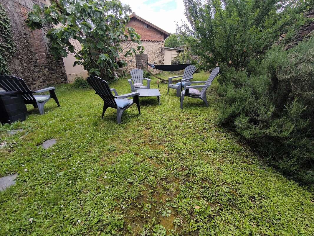 Maison à SAINT-JUNIEN