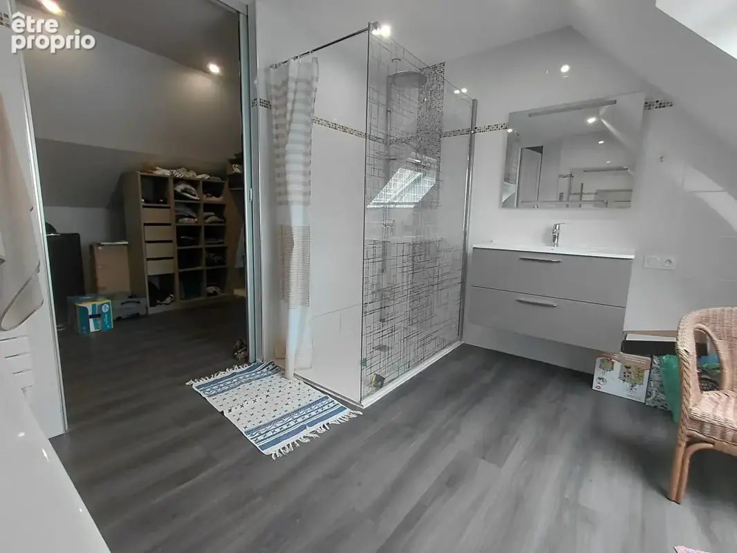 Maison Changé- 4 chambres. - photo 6