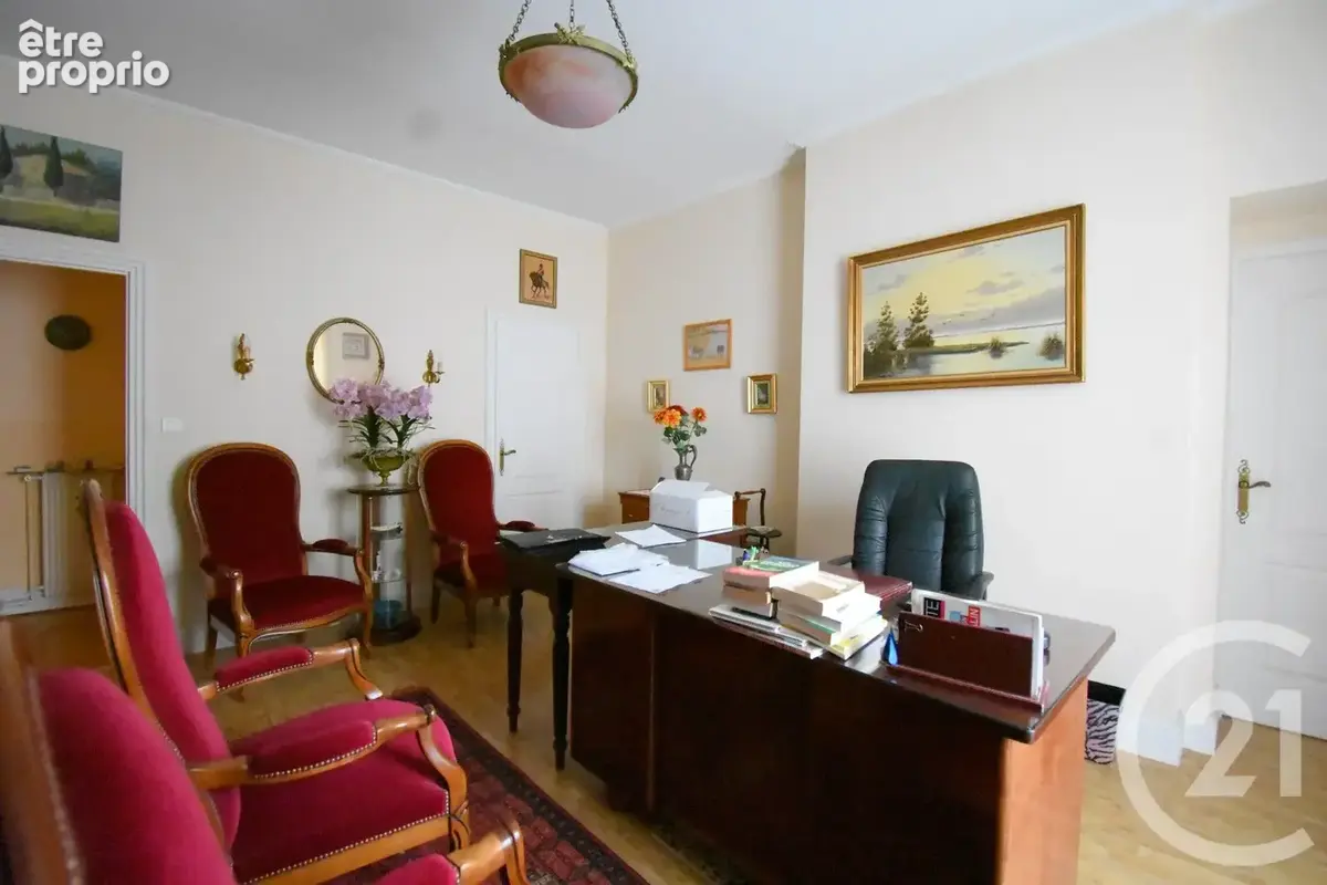 Appartement 4 pièces 147 m² à vendre à Vichy (03200) - photo 10