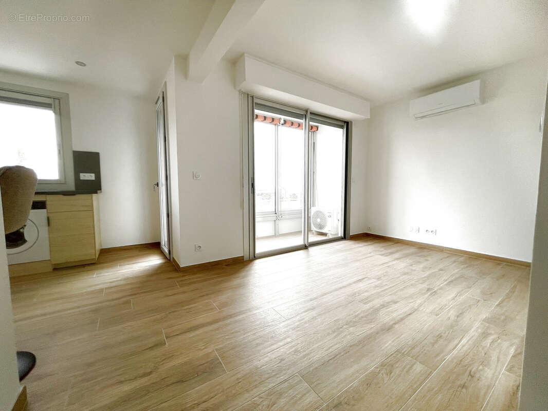 Appartement à HYERES