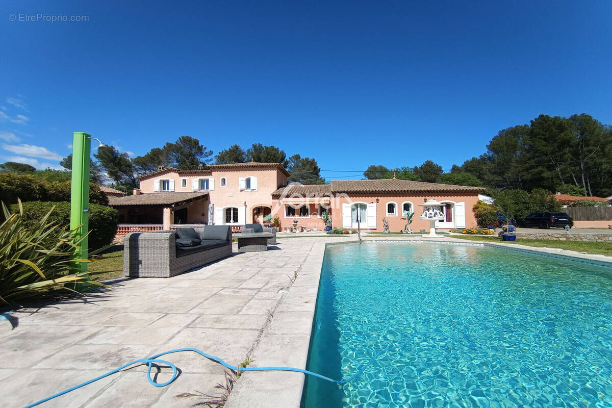 Maison à DRAGUIGNAN