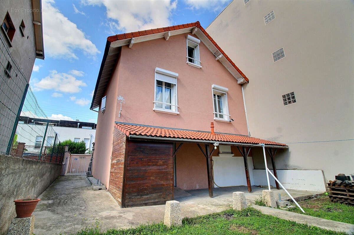 Maison à CLERMONT-FERRAND