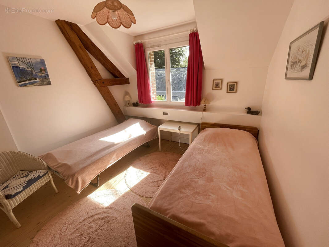 Maison à SAINT-PIERRE-EN-PORT