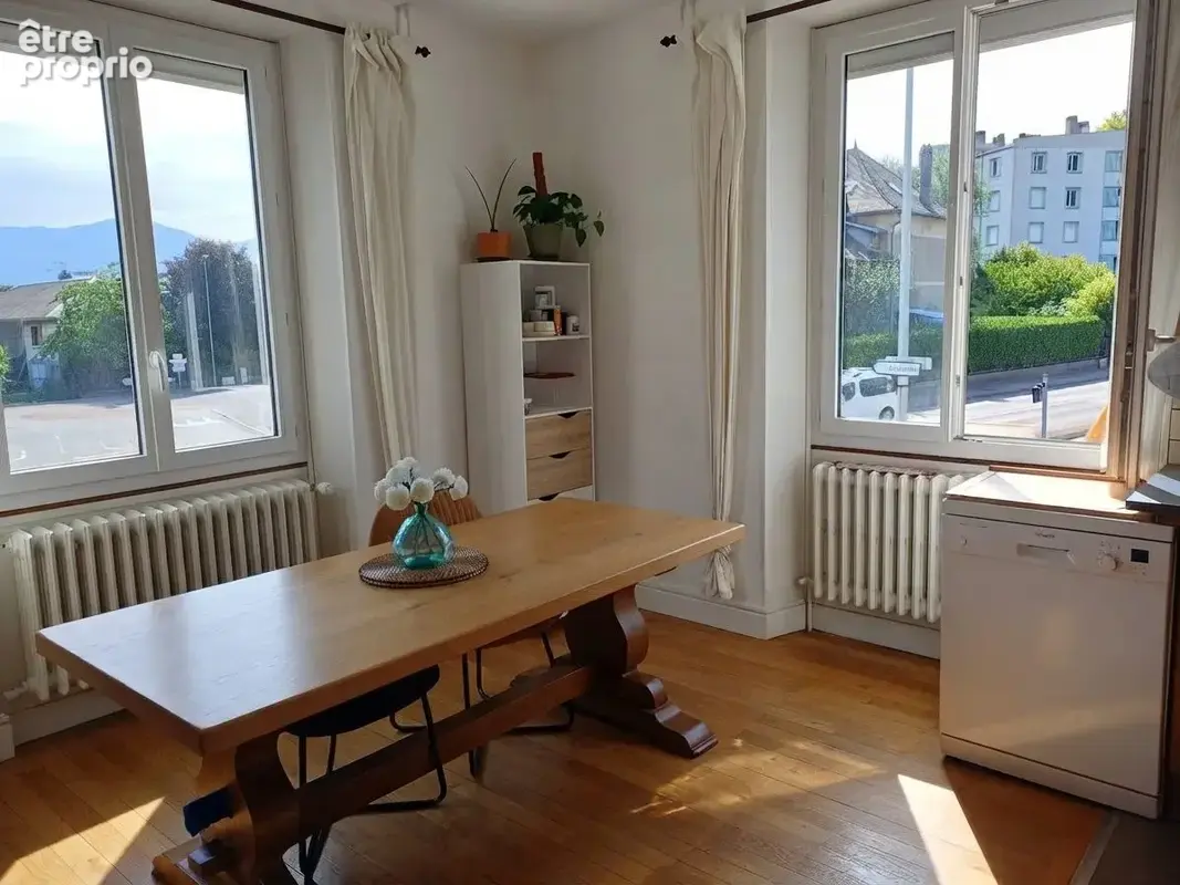 Photo Appartement à Cognin au prix de 350 000€